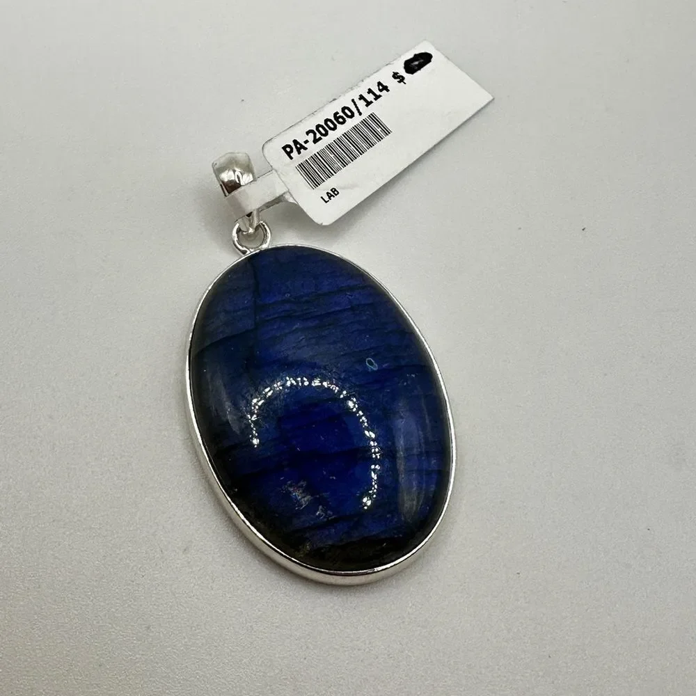 NWOT MONSTER‎ 39x28mm Labradorite in solid sterling silver pendant!